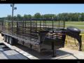 Black 28ft Gooseneck Cattle Trailer w/Bull Package