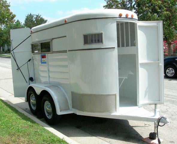 Pictures for Ad # 13925 - Gorgeous 2 Horse Trailer