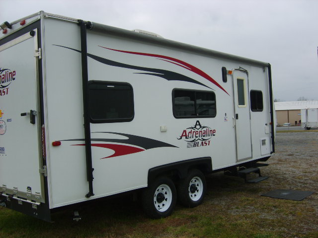 Adrenaline Blast 210 Toy Hauler