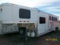 White GN 4 Horse with Double Rear Doors and Living Quarters