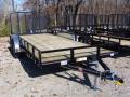 83FT UTILITY/CH BLACK WITH WOOD DECKING