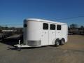 3 HORSE TRAILER EVERYTHING YOU NEED TO TAKE CARE OF THE HORSES 