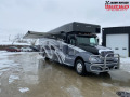 Freightliner Toterhome w/ Garage Unit & Slideouts