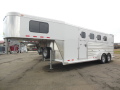 GN 4 Horse all Aluminum Trailer with double rear doors