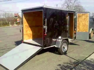 8FT Black, V-nose, Side door, Ramp