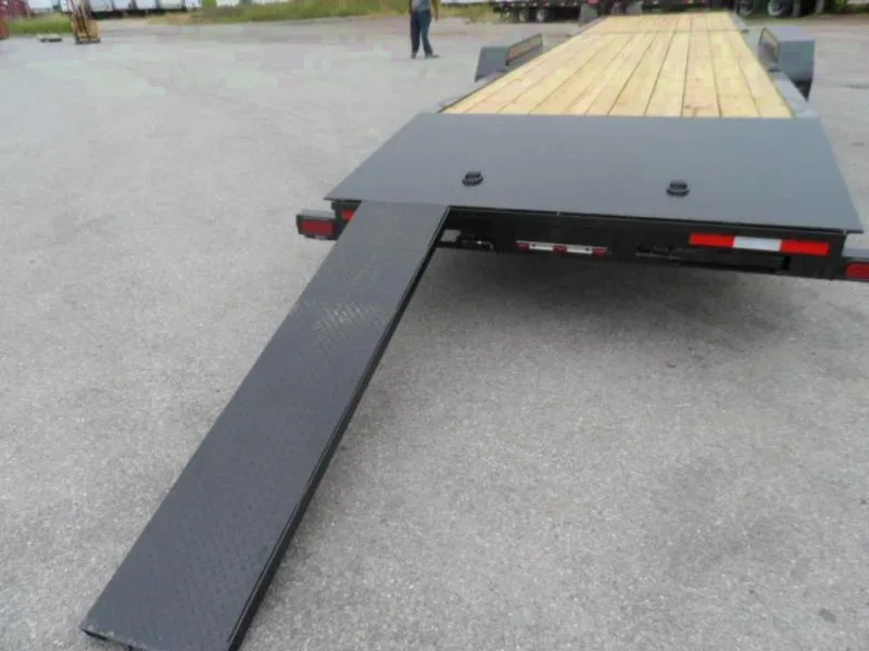 2025 Down 2 Earth 6.5x34 Gooseneck 2 Car Hauler