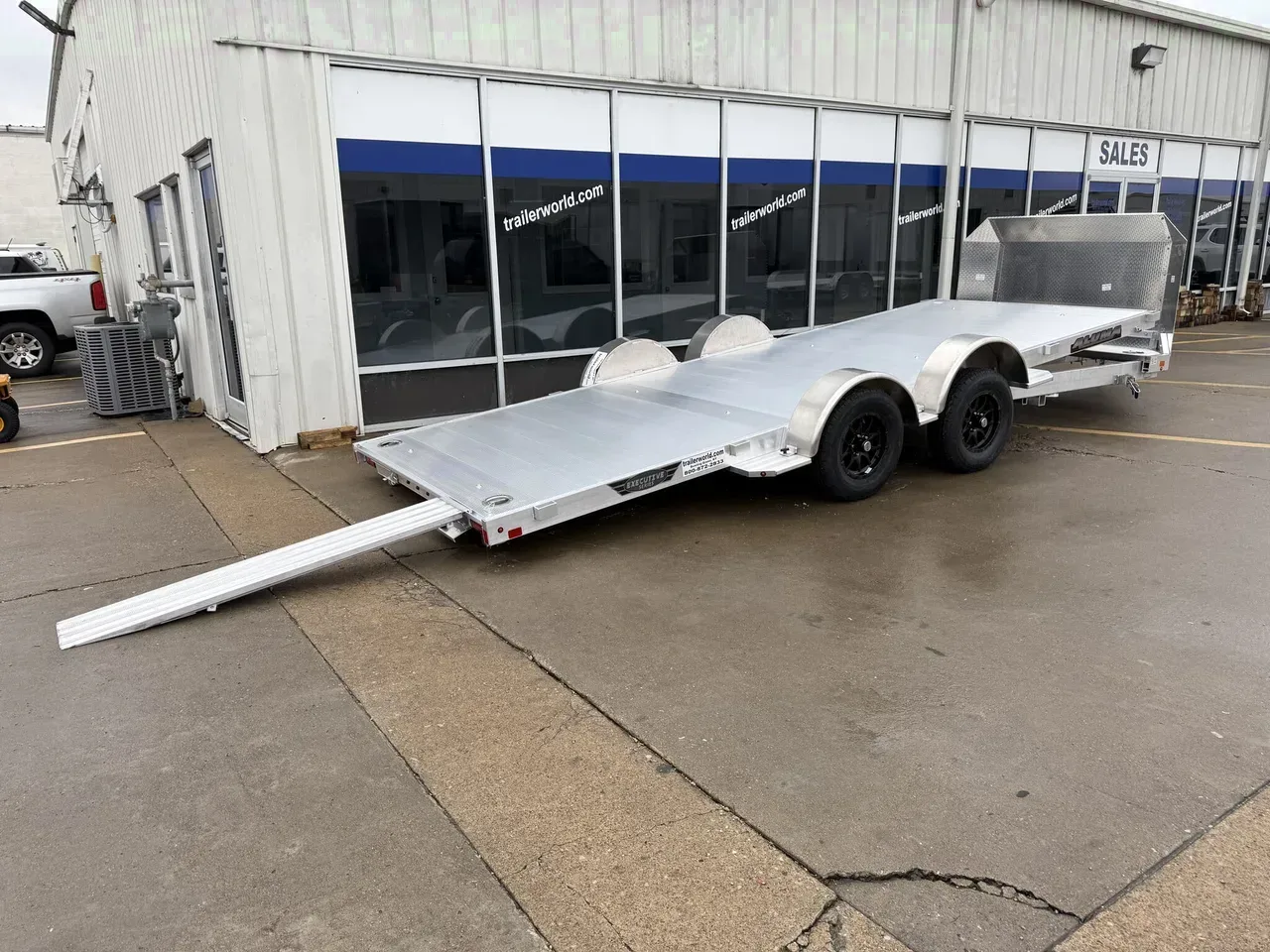 309901 - 2026 Aluma 8218LP-Tilt 82" x 18' Low Profile Tilt Executive Car Hauler Car Hauler Trailer