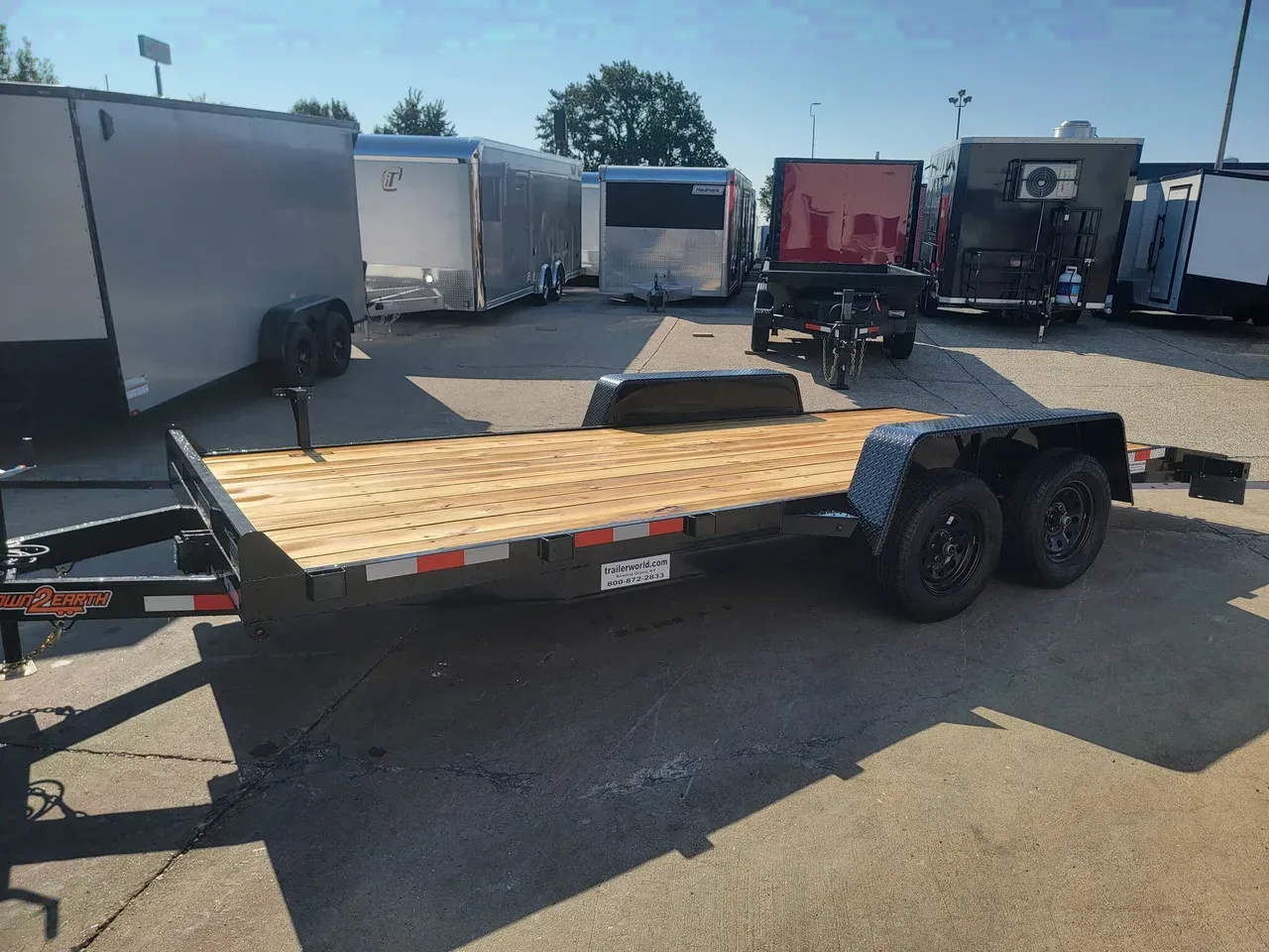 133352 - 2026 Down 2 Earth 82" X 18' Wood Deck Car Hauler Car Hauler Trailer