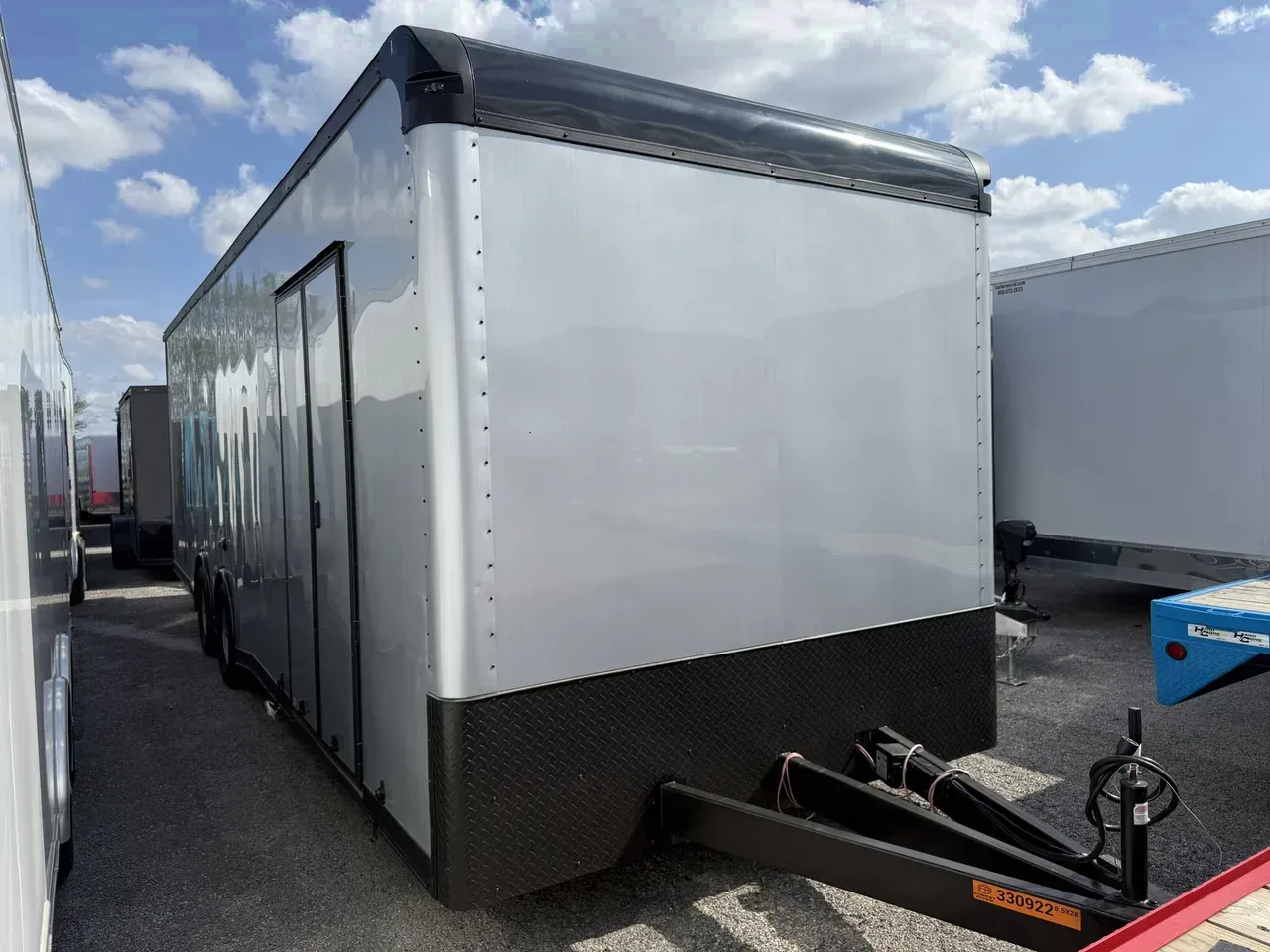 330922 - 2025 Continental Cargo Forest River 8.5' x 28' x 7'6" Unfinished Trailer Car Hauler Trailer