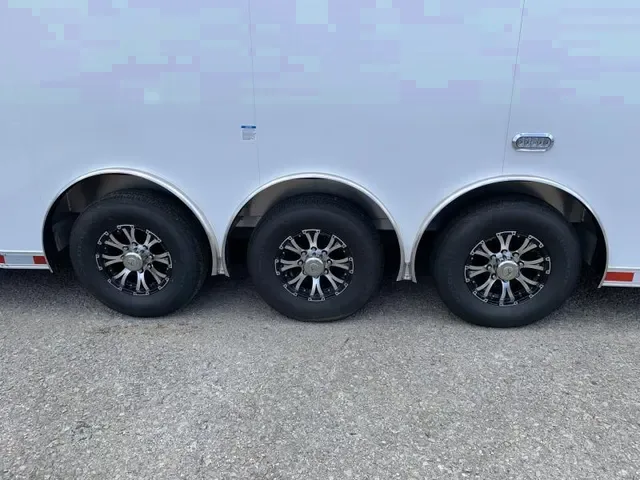 2022 Cargo Mate Auto Trailer 8.5 x 30 - Bowling Green, KY