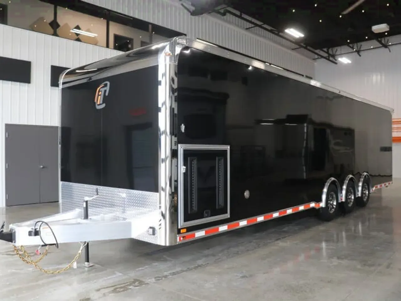 022223 - 2026 inTech 8.5' x 32' Tri-Axle Racer Car Hauler Trailer