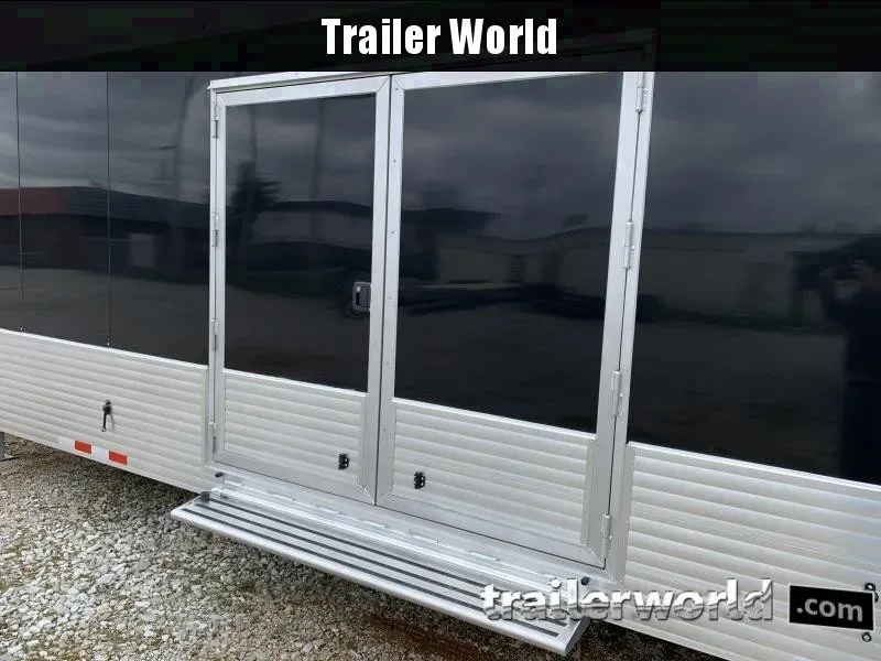 New 2025 Sundowner 8.5x48 Enclosed Gooseneck Trailer – Black