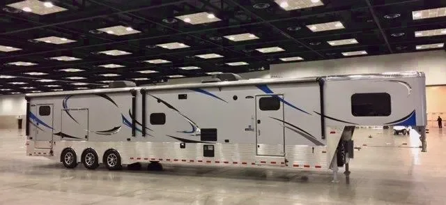 2025 Sundowner 8.5x48 Living Quarters Auto Trailer for Sale
