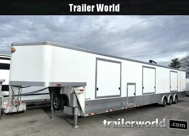 2025 Sundowner 8.5 x 52 Aluminum Enclosed 3-Car Gooseneck Trailer