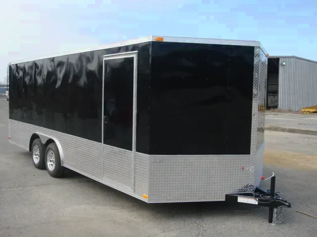 20FT AUTO TRAILER W/WRAP AROUND DIAMOND PLATING