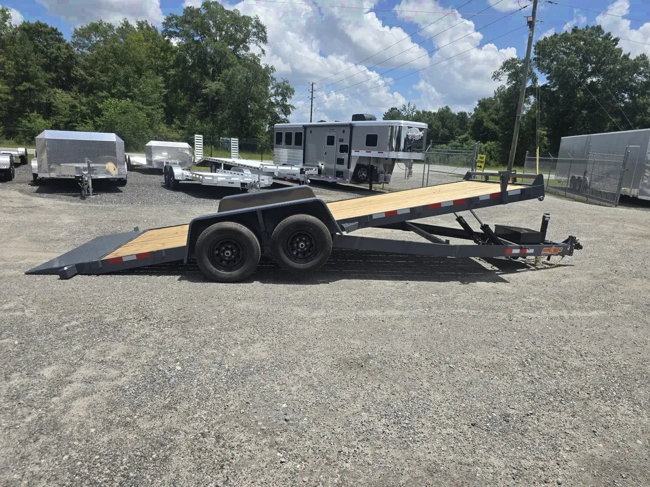 Car Hauler Trailer 2026 6.83X20 Down 2 Earth Trailers 7X20′ 10K Wood Deck Power Tilt Car hauler Trailer -DTE8220-133224 6.83 ft. x20 ft.