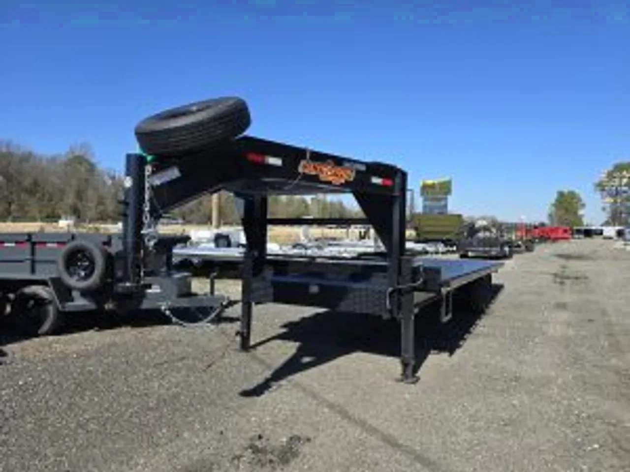 Car Hauler Trailer 2025 8.50X26 Down 2 Earth Trailers 2025 Down to Earth 26′ 14K Gooseneck Deck Over Steel Deck -DTEGNDO10226-114742 8.50 ft. x26 ft.