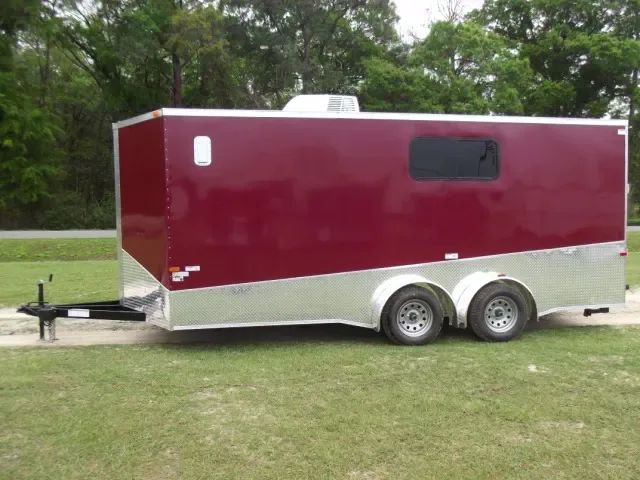18FT BRANDYWINE ENCLOSED CAR HAULER