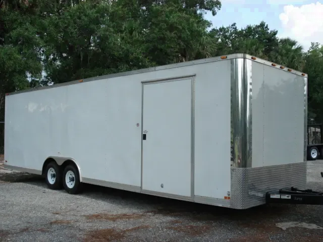 White Flat Front 28ft Car Hauler Trailer-No Show Beavertail