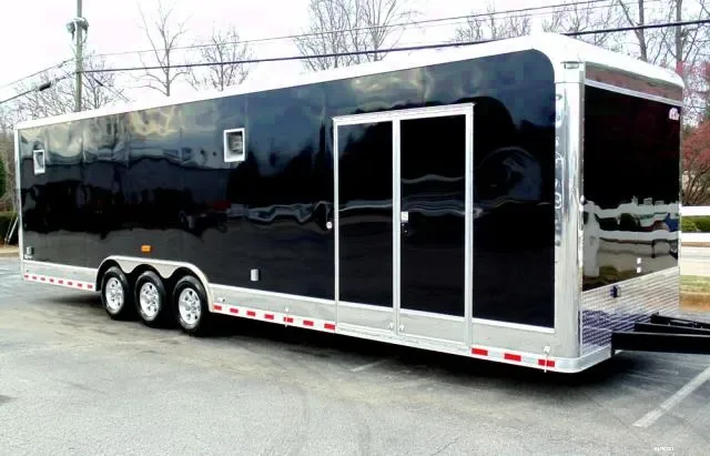 32FT BLACK TRIPLE 5200 LB AXLES