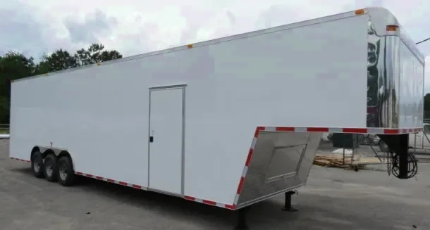 38FT GN CAR HAULER WITH TRI-AXLE