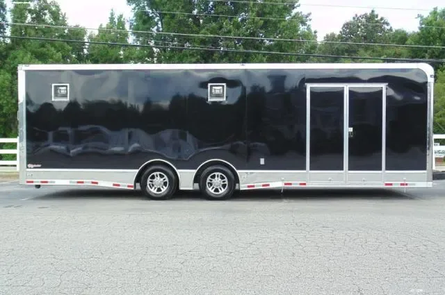 28FT ENCLOSED CAR HAULER W/DOUBLE SIDE DOOR