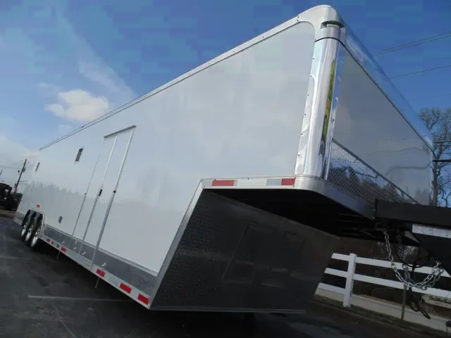 40ft Gooseneck White Race Trailer
