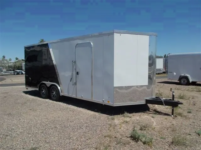 20ft V-Front White/Black Two Tone