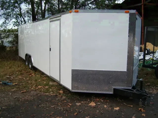 26ft Car Hauler V-Nose White