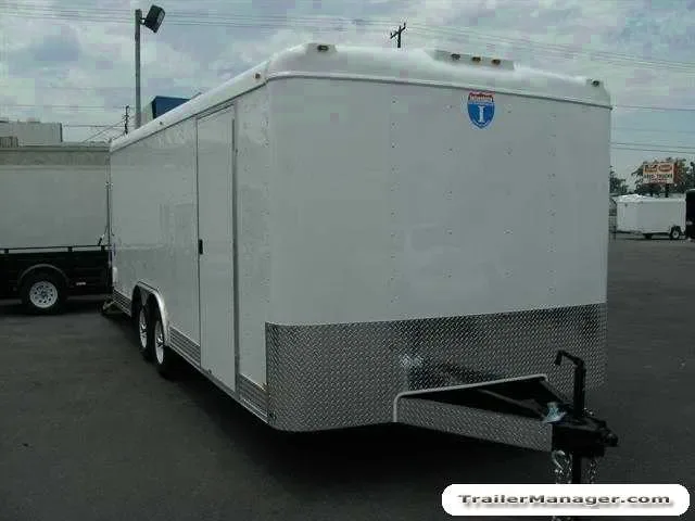 20ft Flat Front WHITE With Ramp