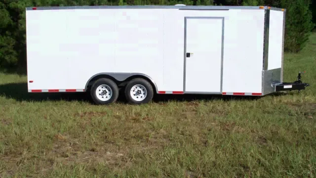 26ft White V Nose Enclosed Car Hauler