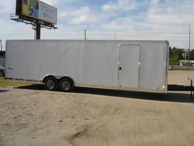28FT WHITE FLAT FRONT 2-5200LB AXLES