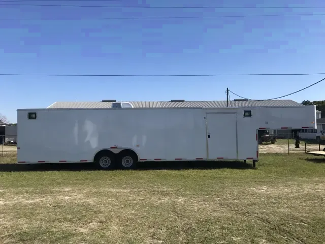 40ft Gooseneck Car Hauler w/Finished Interior