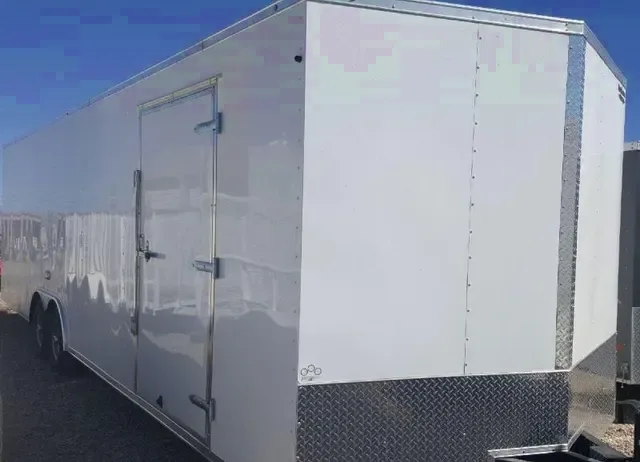 Car / Racing Trailer 28ft White V-Nose