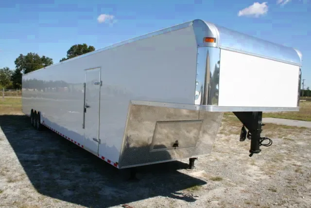 8.5X52 ENCLOSED GOOSENECK CAR HAULER TRAILER