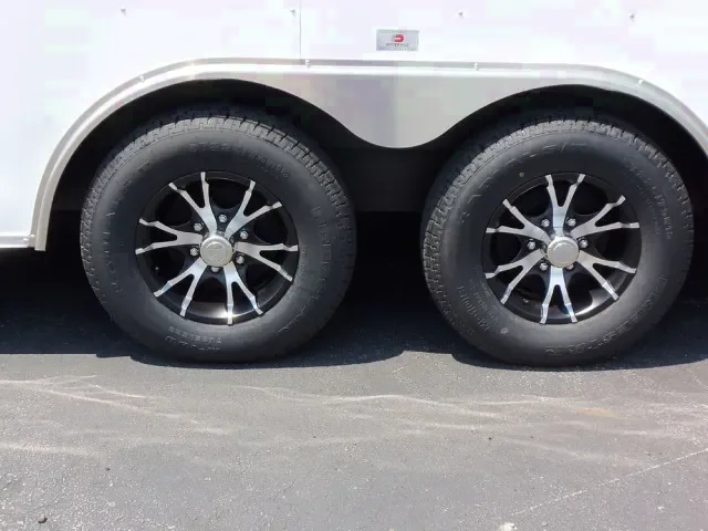 WHITE FLAT FRONT 24ft CAR HAULER WITH CABINETS