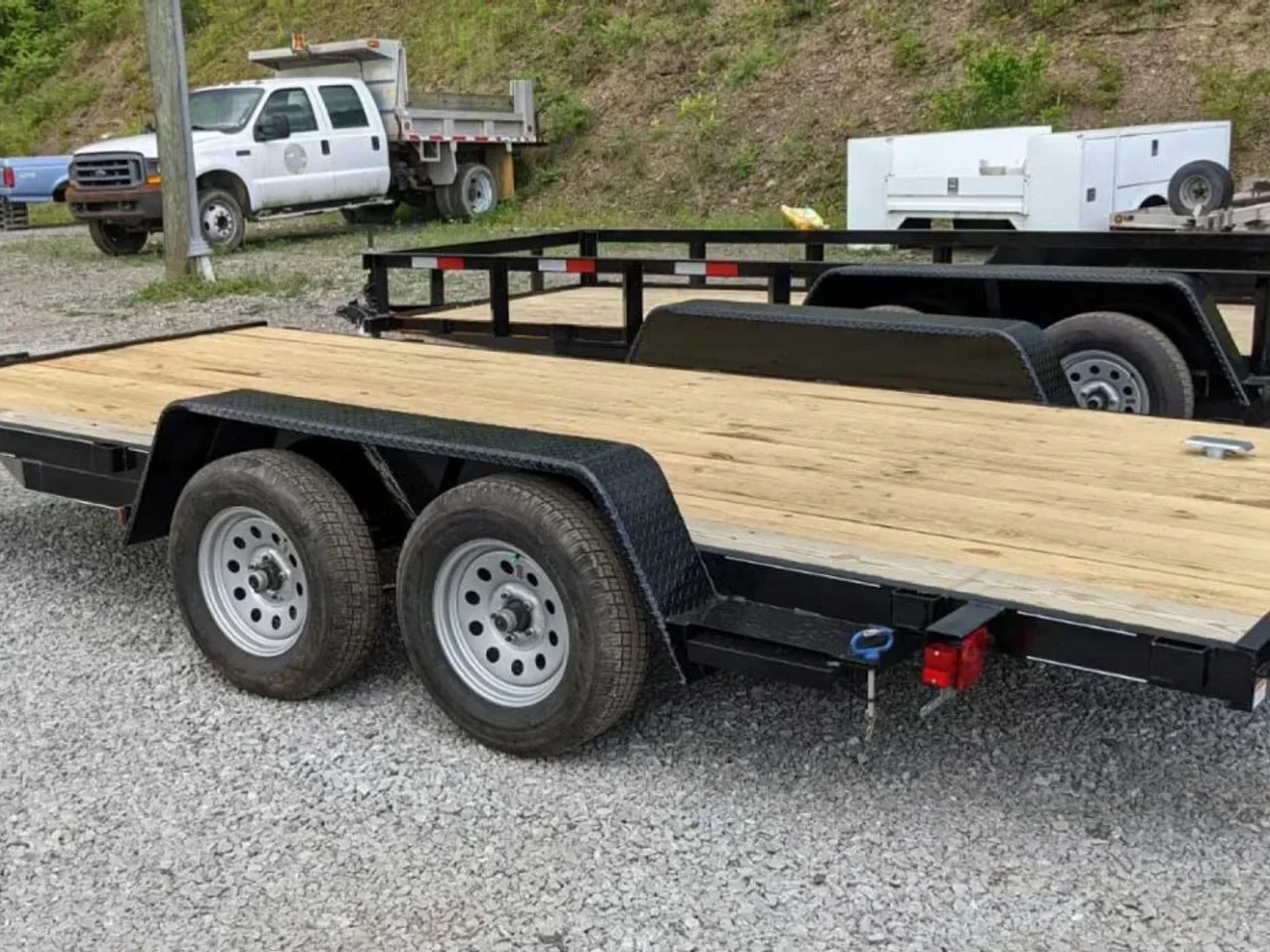 2027 Quality 16' Econo Car Hauler w/ NO DOVE