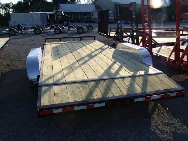 18ft Hauler Black-Slide in Ramps