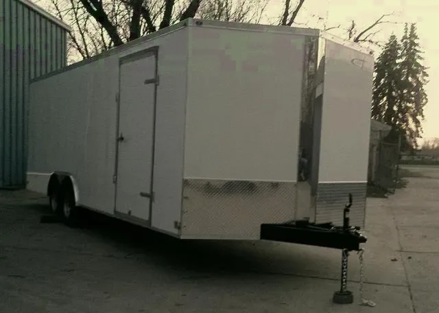 WHITE 24FT V-NOSE CAR HAULER
