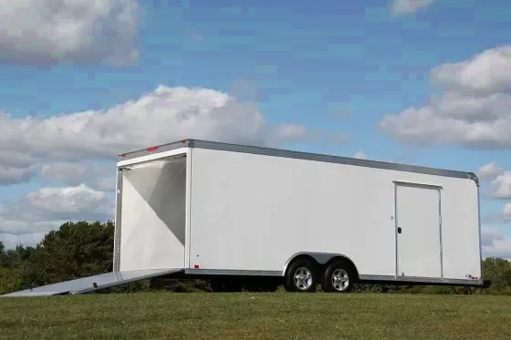 WHITE 24FT CARHAULER W/ RAMP