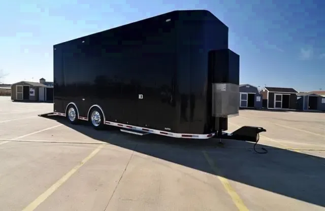 STACKER- BLACK W/BLACKOUT PACKAGE 26FT