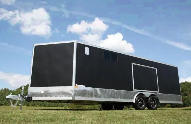 V-NOSE 26FT ALUMINUM BLACK CAR HAULER