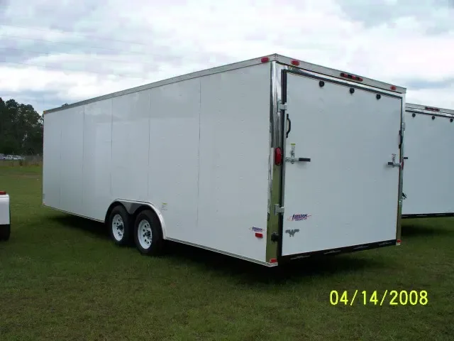 WHITE 24FT CAR HAULER W/SIDE DOOR