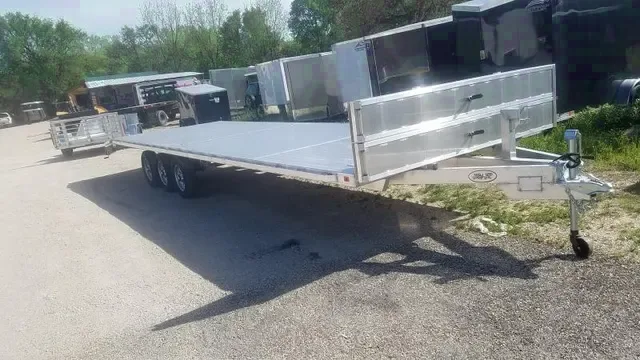 2025 R&R 8.5x30 Aluminum Deck Over Car Hauler
