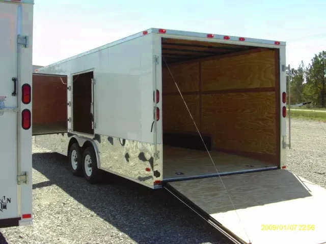 24ft White Car Hauler w/Wrap Around Diamond Plating