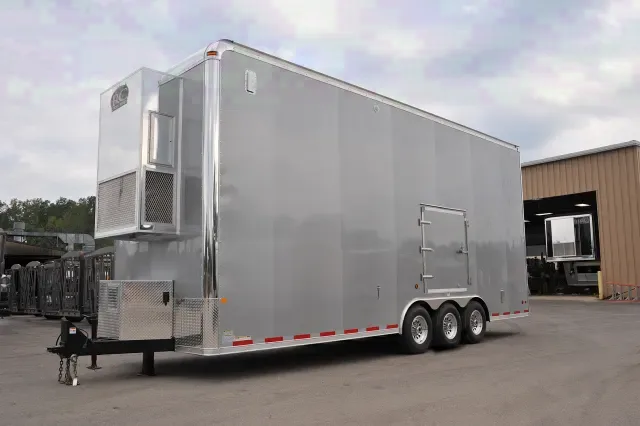 Silver 32ft Stacker Tri-Axle