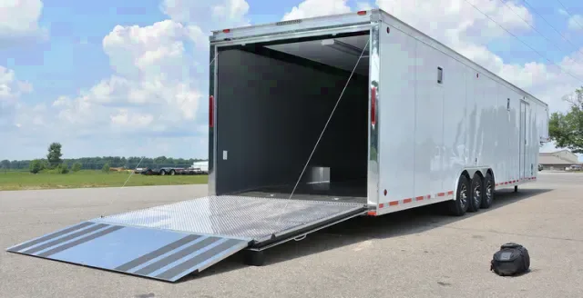 White 44ft Gooseneck w/Extended Ramp