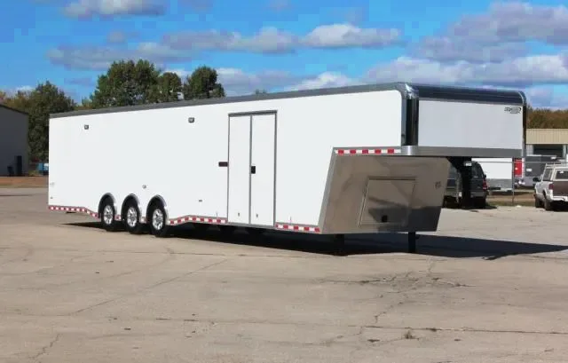 44ft  Enclosed Gooseneck Trailer. Loaded!!!!!!