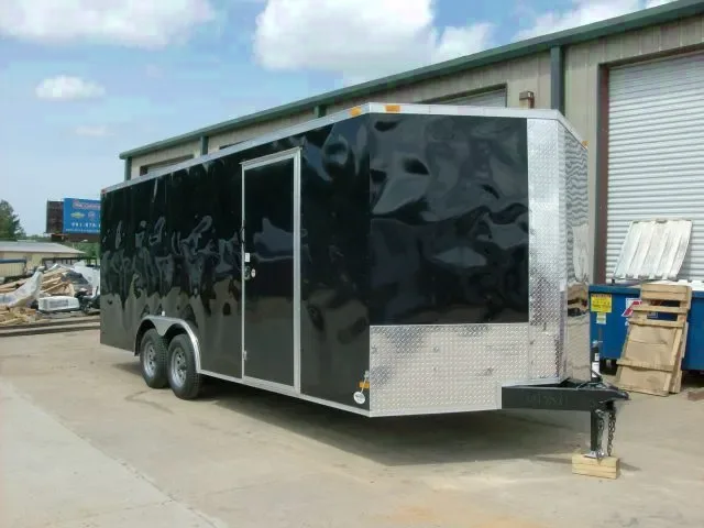 20FT BLACK ENCLOSED TRAILER WITH V-NOSE