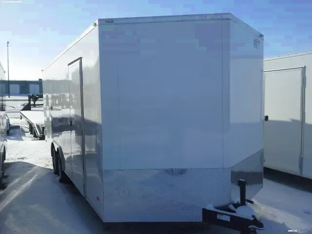 ENCLOSED 20FT V-NOSE CAR HAULER